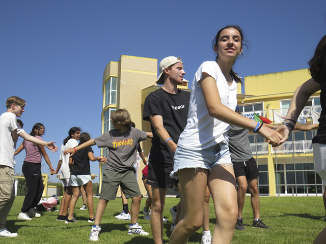 Village Camps International Summer Camp Santa Cruz, Portugal 2025-07-25 https://www.villagecamps.com/journals_admin/images/2554-5494-IMG_6457.jpg