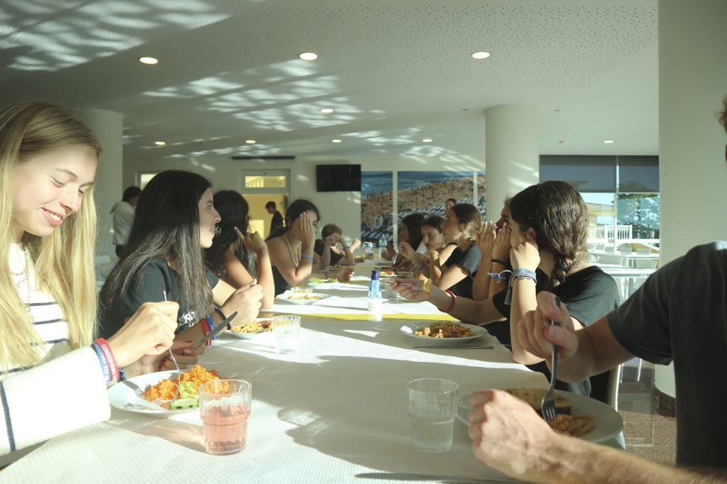 Village Camps International Summer Camp Santa Cruz, Portugal 2025-07-25 https://www.villagecamps.com/journals_admin/images/2555-3115-IMG_0844.jpg