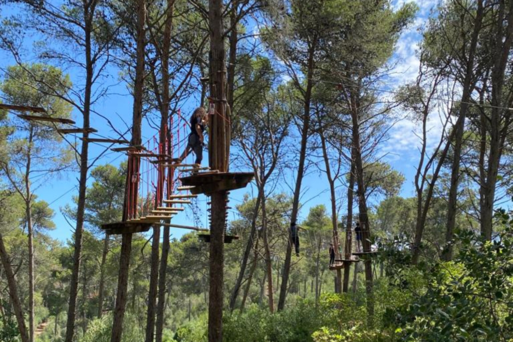 Village Camps International Summer Camp Santa Cruz, Portugal 2025-07-25 https://www.villagecamps.com/journals_admin/images/2556-8729-136.jpg