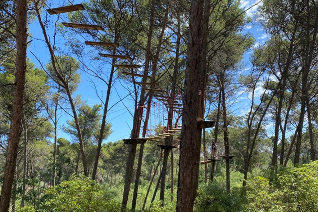 Village Camps International Summer Camp Santa Cruz, Portugal 2025-07-25 https://www.villagecamps.com/journals_admin/images/2556-8731-138.jpg