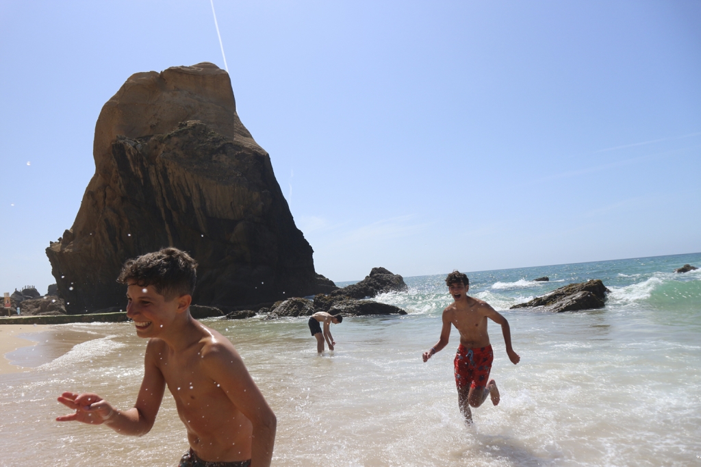 Village Camps International Summer Camp Santa Cruz, Portugal 2025-07-25 https://www.villagecamps.com/journals_admin/images/2557-0989-IMG_1957.jpg