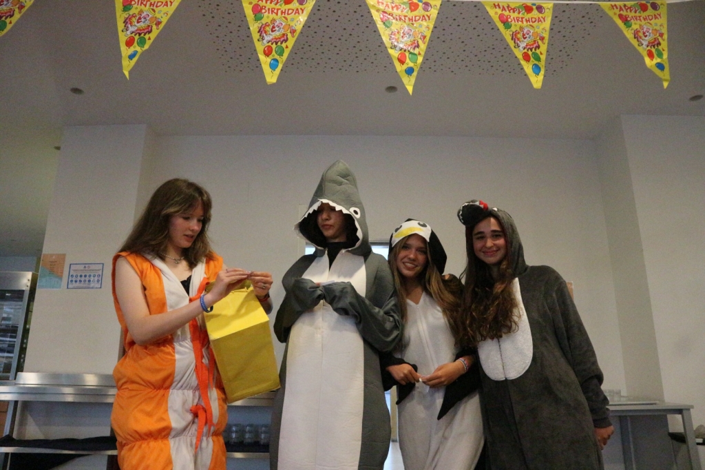 Village Camps International Summer Camp Santa Cruz, Portugal 2025-07-25 https://www.villagecamps.com/journals_admin/images/2678-5796-IMG_7129.jpg