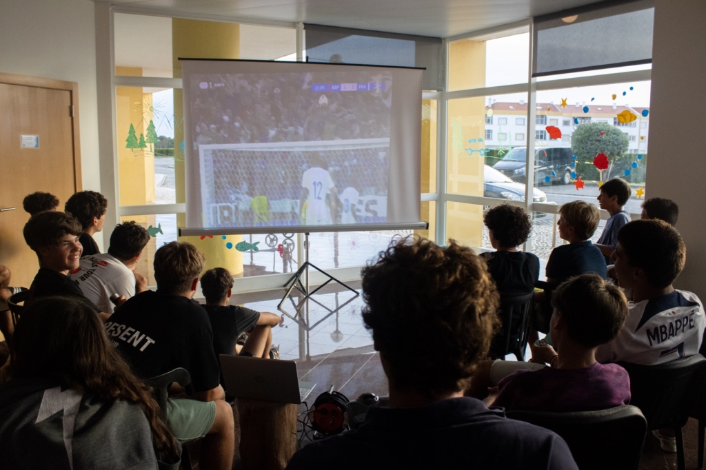 Village Camps International Summer Camp Santa Cruz, Portugal 2025-07-25 https://www.villagecamps.com/journals_admin/images/2703-2993-VC_2024_07_09-89.jpg