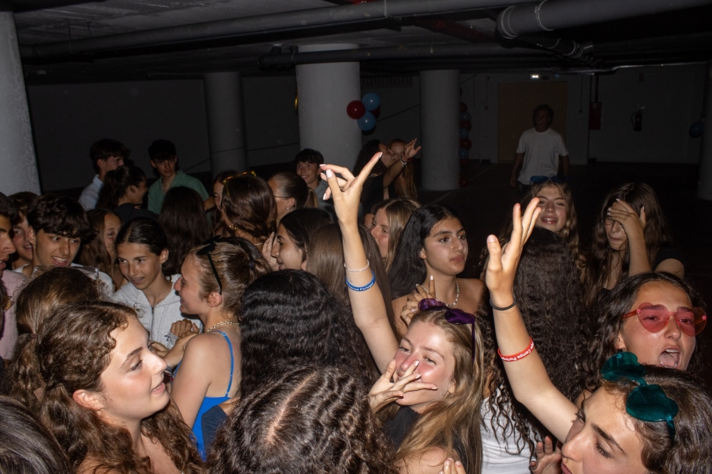 Village Camps International Summer Camp Santa Cruz, Portugal 2025-07-25 https://www.villagecamps.com/journals_admin/images/2706-2463-VC_2024_07_12-103.jpg