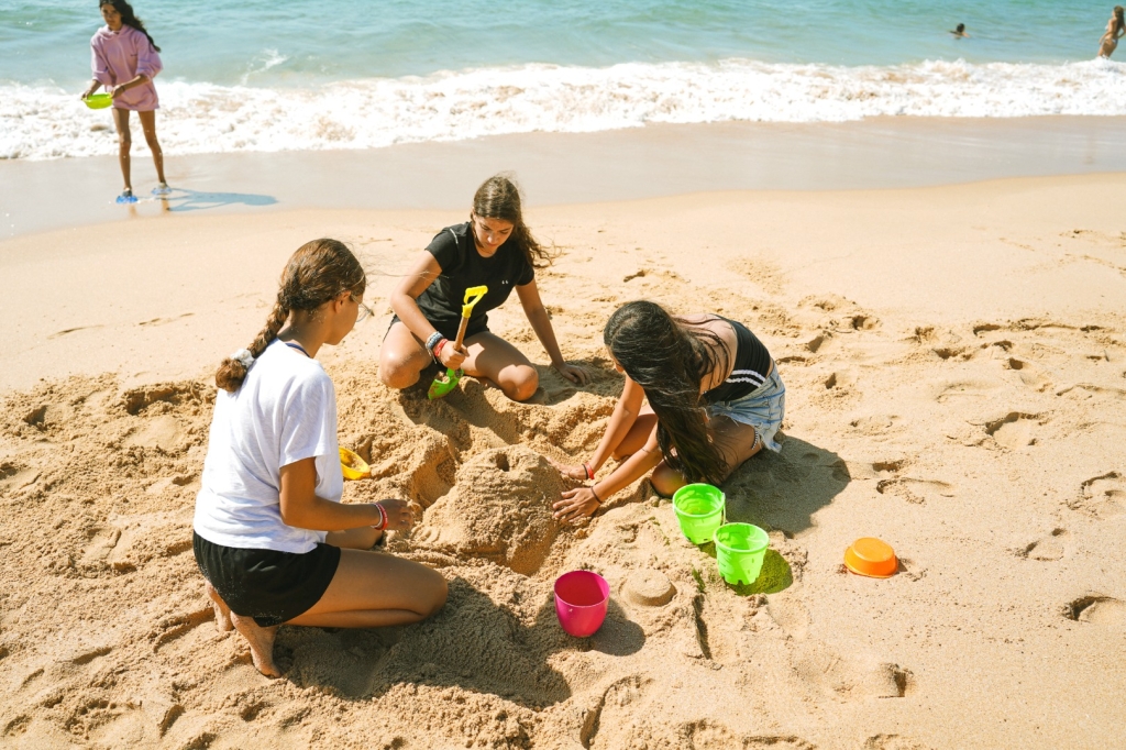 Village Camps International Summer Camp Santa Cruz, Portugal 2025-07-25 https://www.villagecamps.com/journals_admin/images/2886-6188-DSC07191.jpg