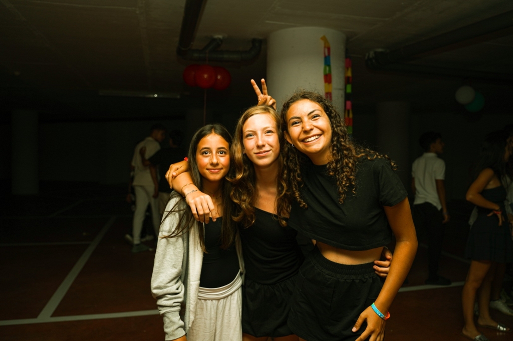 Village Camps International Summer Camp Santa Cruz, Portugal 2025-07-25 https://www.villagecamps.com/journals_admin/images/2889-5131-DSC07644.jpg