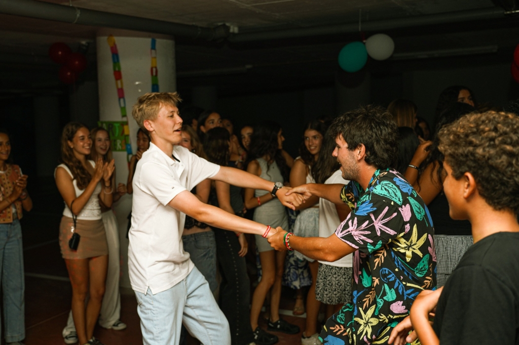 Village Camps International Summer Camp Santa Cruz, Portugal 2025-07-25 https://www.villagecamps.com/journals_admin/images/2889-5138-DSC07613.jpg