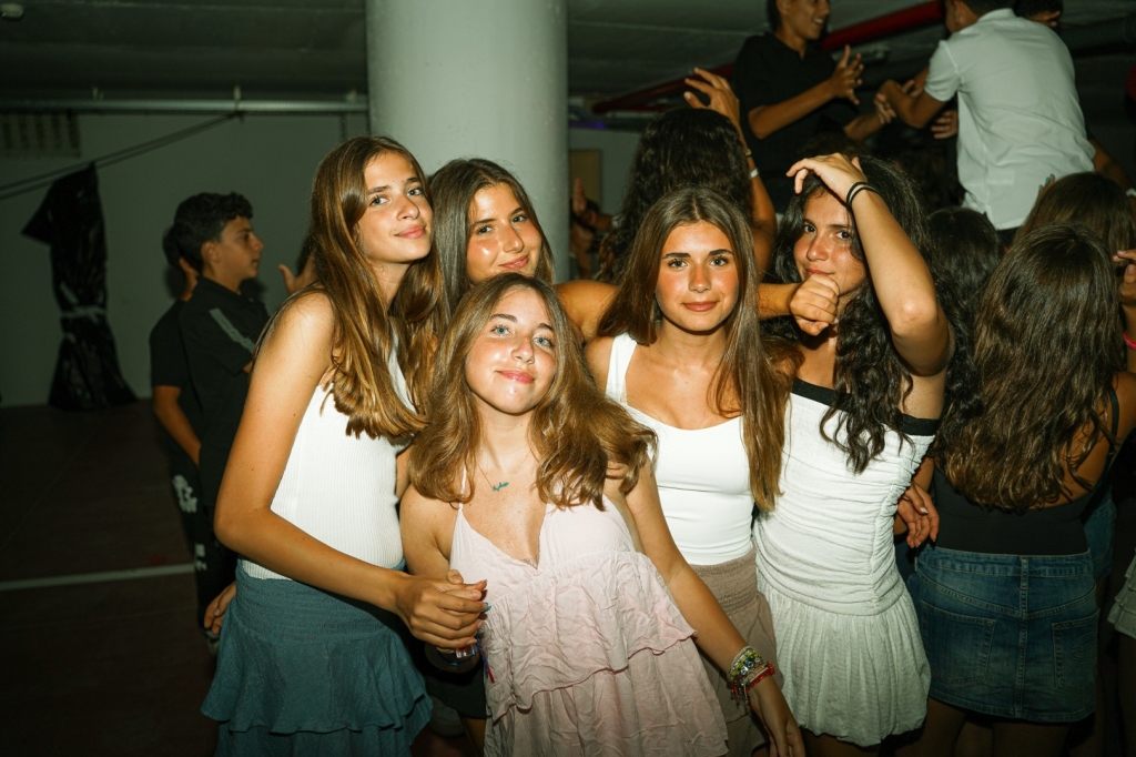 Village Camps International Summer Camp Santa Cruz, Portugal 2025-07-25 https://www.villagecamps.com/journals_admin/images/2889-5144-DSC07625.jpg