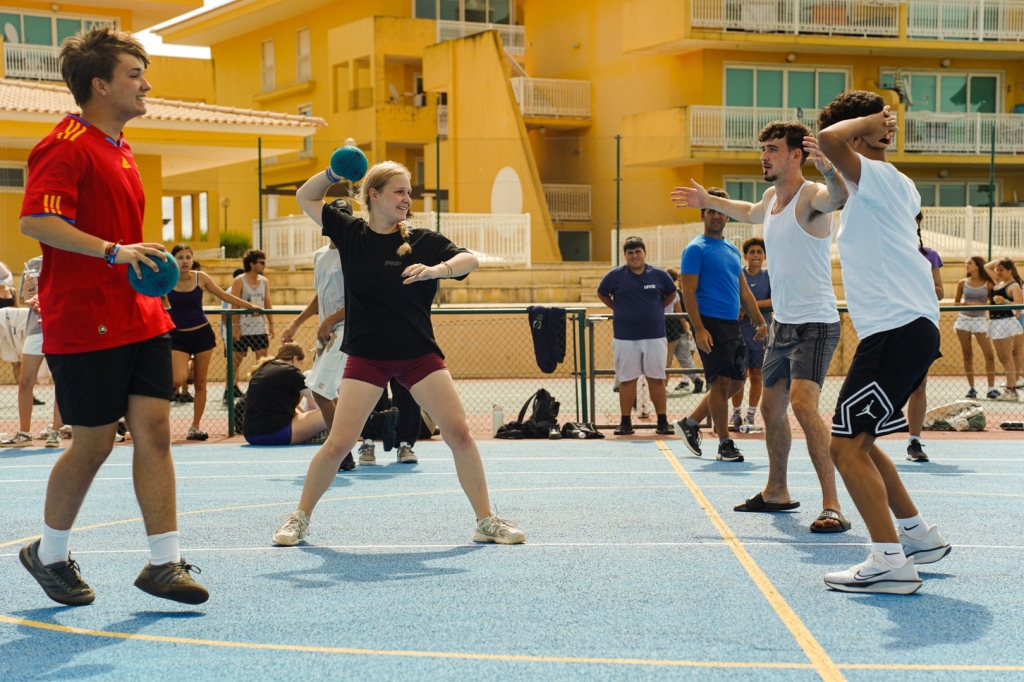 Village Camps International Summer Camp Santa Cruz, Portugal 2025-07-25 https://www.villagecamps.com/journals_admin/images/2895-5876-DSC08839.jpg