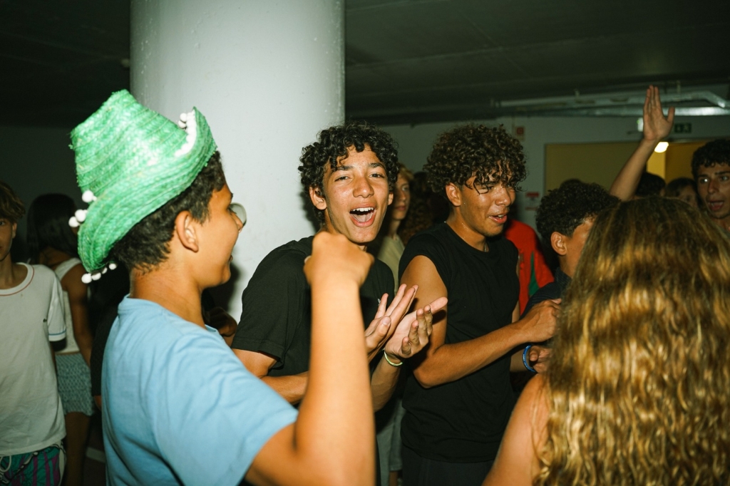 Village Camps International Summer Camp Santa Cruz, Portugal 2025-07-25 https://www.villagecamps.com/journals_admin/images/2902-5797-DSC00036.jpg