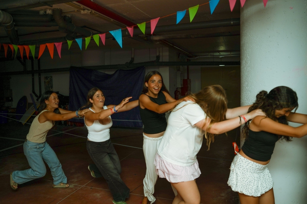 Village Camps International Summer Camp Santa Cruz, Portugal 2025-07-25 https://www.villagecamps.com/journals_admin/images/2902-5798-DSC00003.jpg