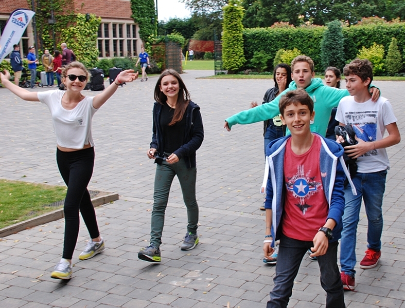 Village Camps International Summer Camp England 2024-07-27 https://www.villagecamps.com/journals_admin/images/1041-42-1.jpg