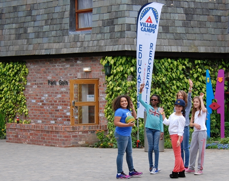 Village Camps International Summer Camp England 2024-07-27 https://www.villagecamps.com/journals_admin/images/1041-42-9.9.4.jpg