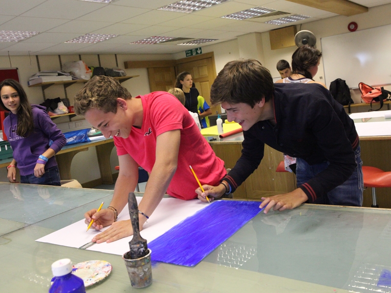 Village Camps International Summer Camp England 2024-07-27 https://www.villagecamps.com/journals_admin/images/1041-44-020714-022.jpg