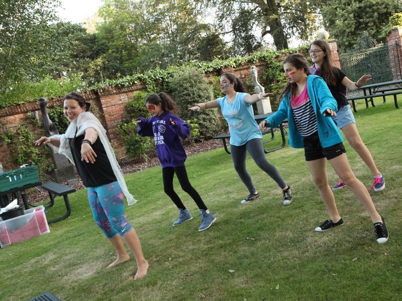 Village Camps International Summer Camp England 2024-07-27 https://www.villagecamps.com/journals_admin/images/1043-45-010714-072.jpg