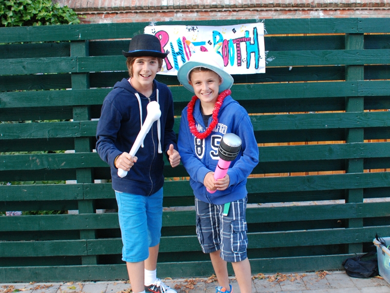 Village Camps International Summer Camp England 2024-07-27 https://www.villagecamps.com/journals_admin/images/1043-45-DSC_1730.jpg