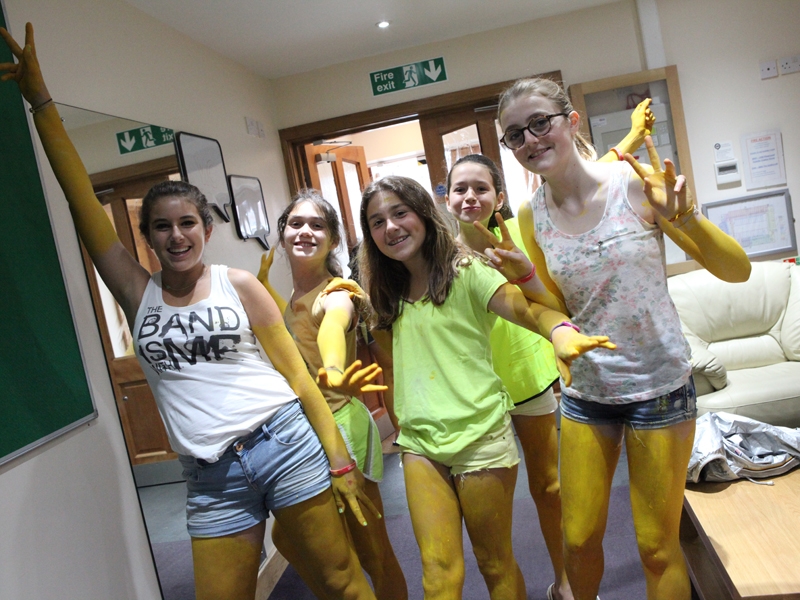 Village Camps International Summer Camp England 2024-07-27 https://www.villagecamps.com/journals_admin/images/1046-45-040714-098.jpg