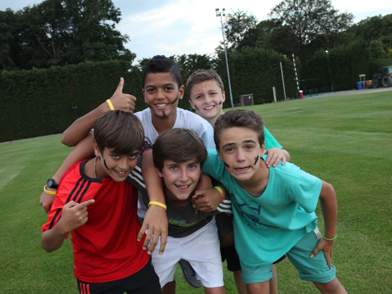 Village Camps International Summer Camp England 2024-07-27 https://www.villagecamps.com/journals_admin/images/1049-45-070714-006.jpg