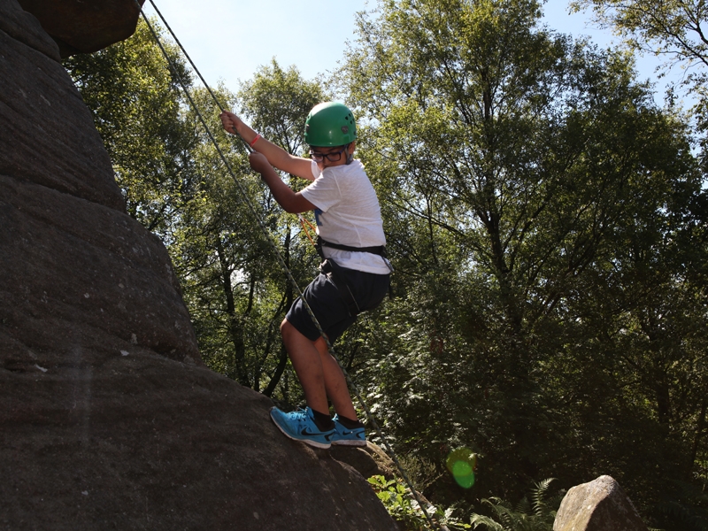 Village Camps International Summer Camp England 2024-07-27 https://www.villagecamps.com/journals_admin/images/1050-43-090714-005.jpg