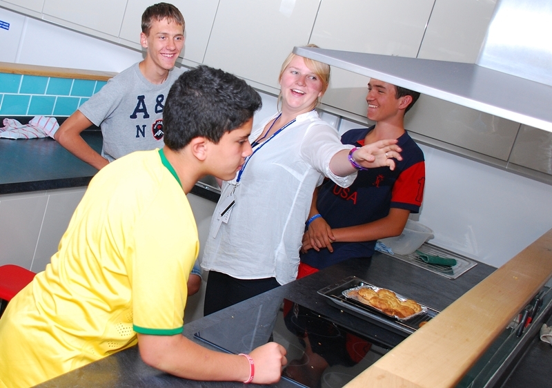 Village Camps International Summer Camp England 2024-07-27 https://www.villagecamps.com/journals_admin/images/1051-44-DSC_3318.jpg