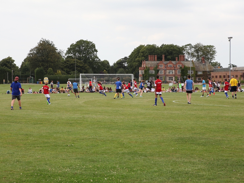 Village Camps International Summer Camp England 2024-07-27 https://www.villagecamps.com/journals_admin/images/1053-31-110714-053.jpg