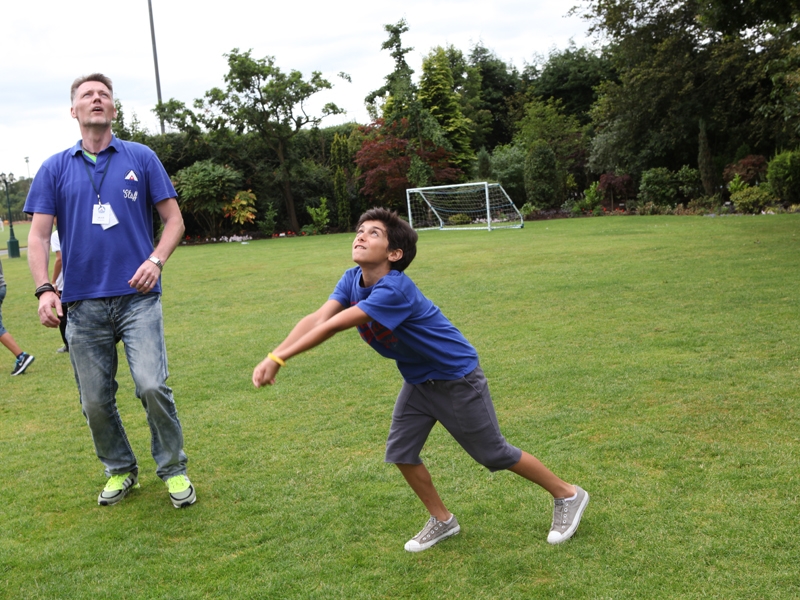 Village Camps International Summer Camp England 2024-07-27 https://www.villagecamps.com/journals_admin/images/1055-42-130714-006.jpg