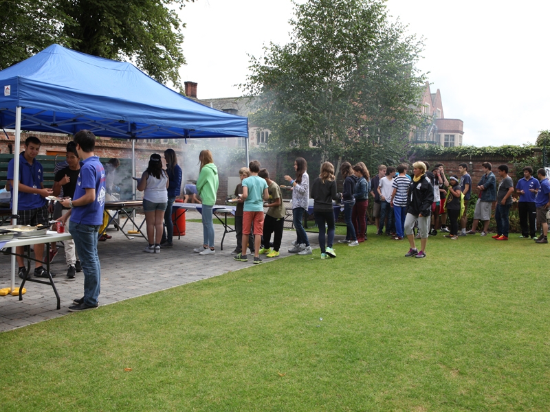 Village Camps International Summer Camp England 2024-07-27 https://www.villagecamps.com/journals_admin/images/1055-42-130714-013.jpg