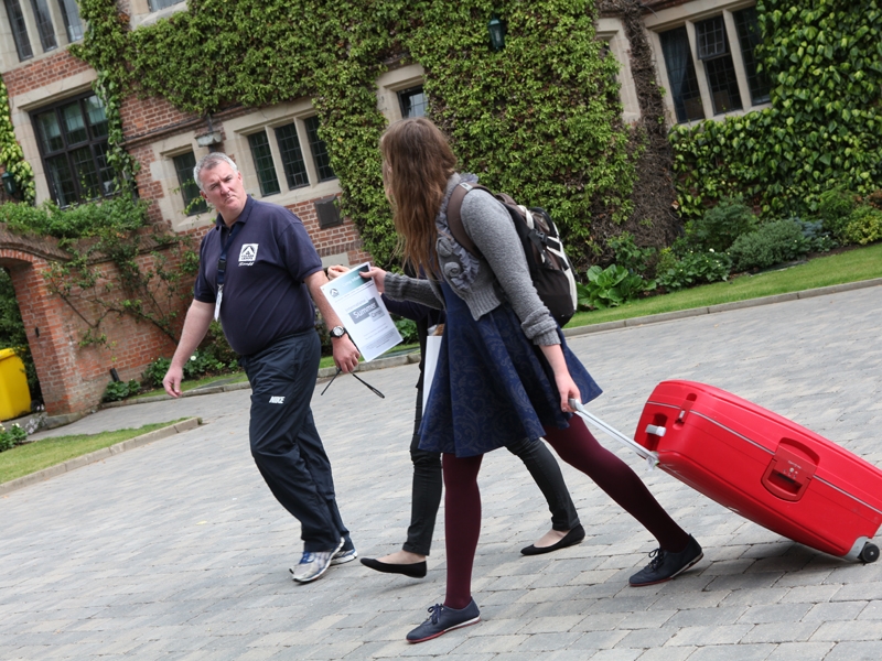 Village Camps International Summer Camp England 2024-07-27 https://www.villagecamps.com/journals_admin/images/1055-42-130714-028.jpg