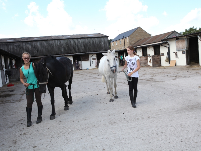 Village Camps International Summer Camp England 2024-07-27 https://www.villagecamps.com/journals_admin/images/1059-2-170714-004.jpg