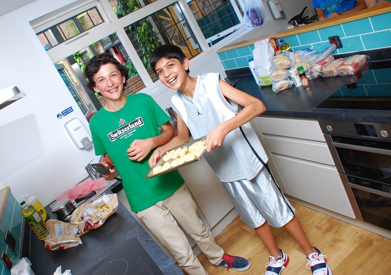 Village Camps International Summer Camp England 2024-07-27 https://www.villagecamps.com/journals_admin/images/1064-22-DSC_6195.jpg