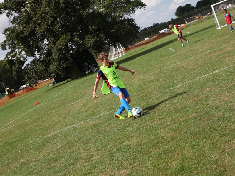 Village Camps International Summer Camp England 2024-07-27 https://www.villagecamps.com/journals_admin/images/1070-31-280714-027.jpg