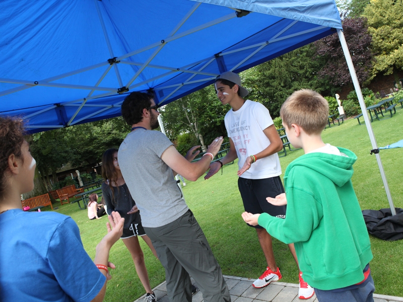 Village Camps International Summer Camp England 2024-07-27 https://www.villagecamps.com/journals_admin/images/1070-43-280714-016.jpg
