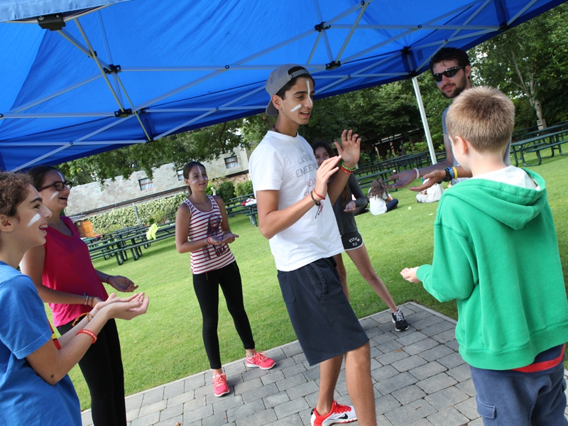 Village Camps International Summer Camp England 2024-07-27 https://www.villagecamps.com/journals_admin/images/1070-43-280714-017.jpg