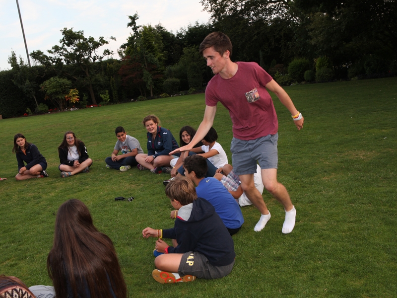 Village Camps International Summer Camp England 2024-07-27 https://www.villagecamps.com/journals_admin/images/1070-45-280714-067.jpg