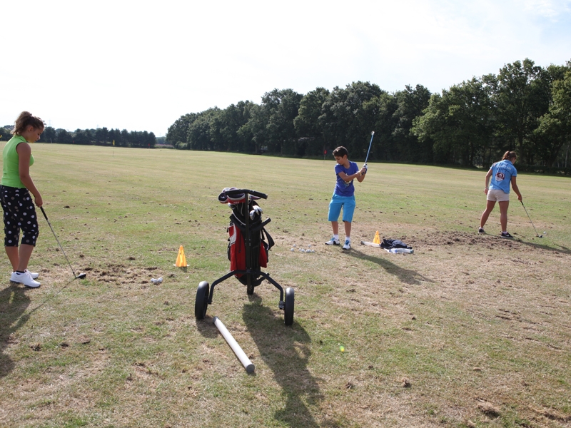 Village Camps International Summer Camp England 2024-07-27 https://www.villagecamps.com/journals_admin/images/1071-3-290714-035.jpg