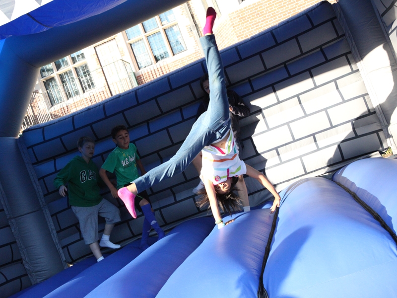 Village Camps International Summer Camp England 2024-07-27 https://www.villagecamps.com/journals_admin/images/1071-45-290714-045.jpg