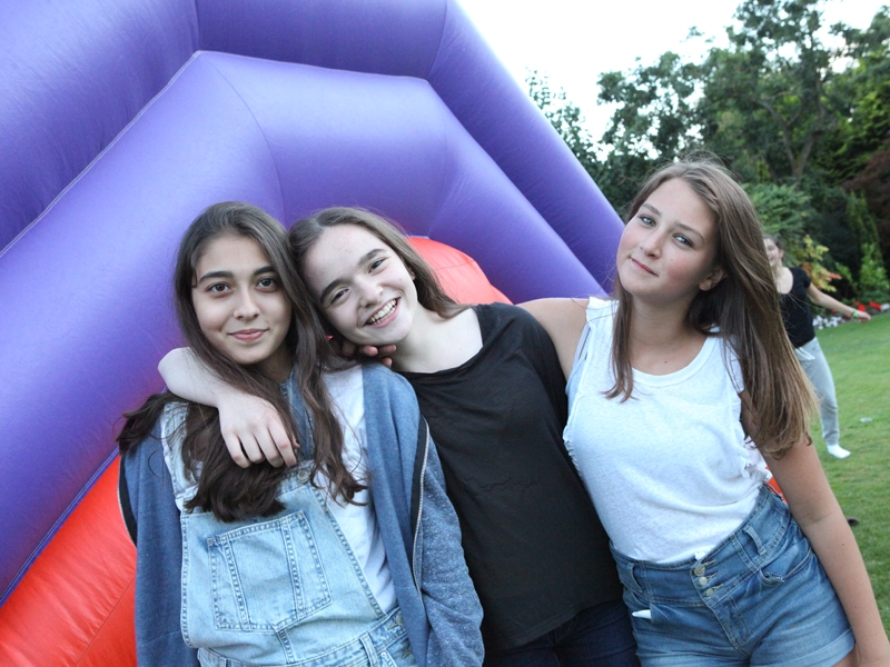 Village Camps International Summer Camp England 2024-07-27 https://www.villagecamps.com/journals_admin/images/1071-45-290714-095.jpg Village Camps International Summer Camp England 2024-07-27 https://www.villagecamps.com/journals_admin/images/1071-45-290714-095.jpg