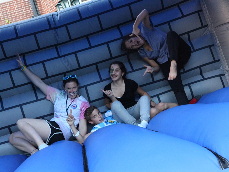 Village Camps International Summer Camp England 2024-07-27 https://www.villagecamps.com/journals_admin/images/1071-45-290714-100.jpg