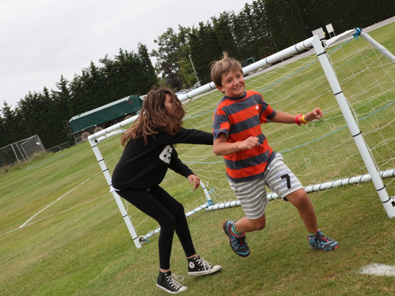 Village Camps International Summer Camp England 2024-07-27 https://www.villagecamps.com/journals_admin/images/1072-23-300714-012.jpg