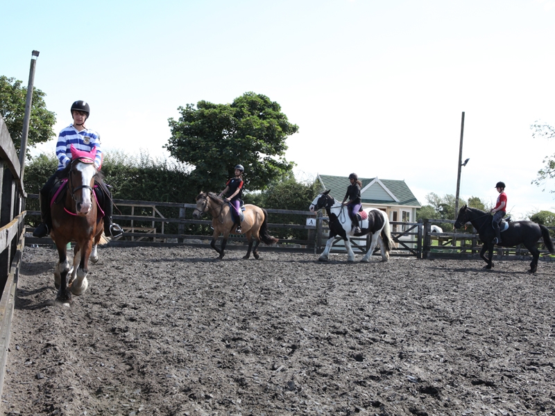 Village Camps International Summer Camp England 2024-07-27 https://www.villagecamps.com/journals_admin/images/1077-2-040814-043.jpg