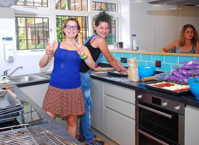 Village Camps International Summer Camp England 2024-07-27 https://www.villagecamps.com/journals_admin/images/1078-22-DSC_8730.jpg
