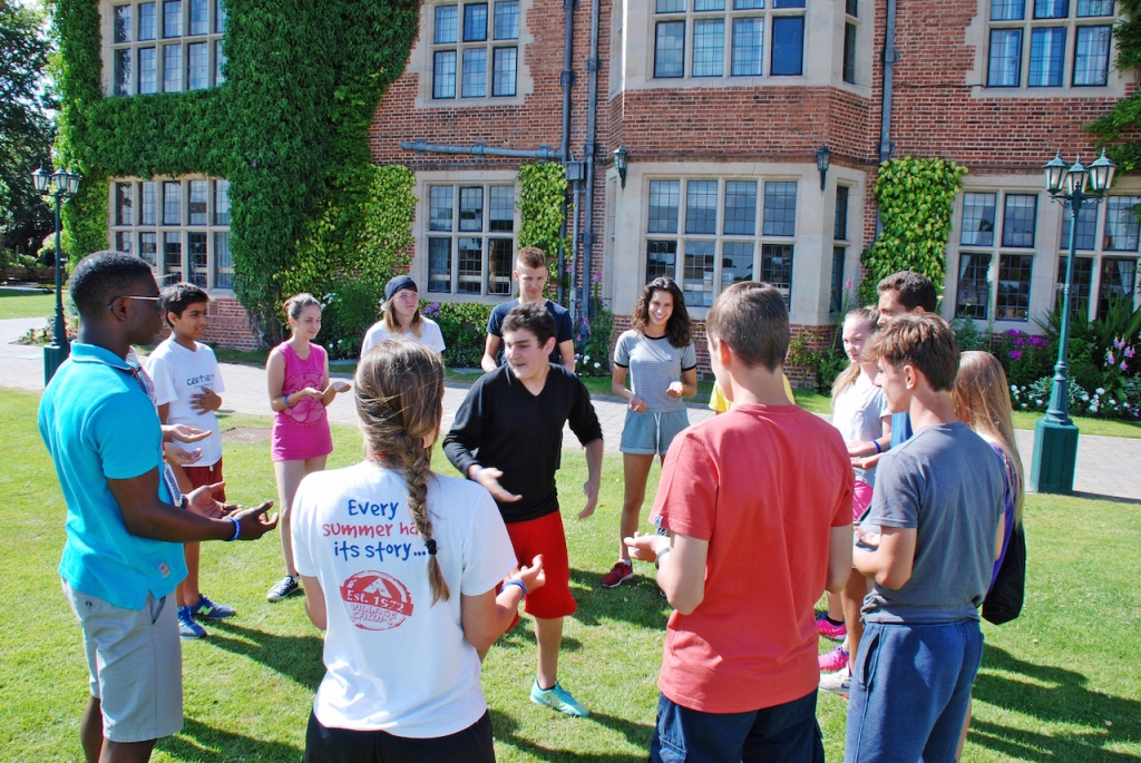 Village Camps International Summer Camp England 2024-07-27 https://www.villagecamps.com/journals_admin/images/1255-0323-DSC_1148.jpg