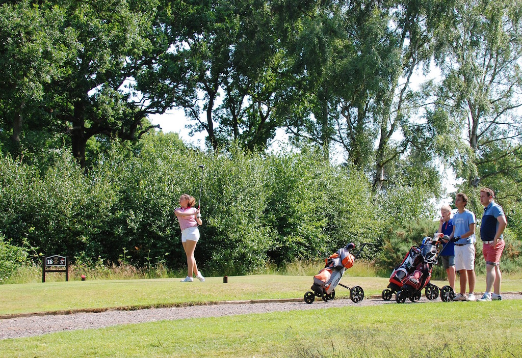 Village Camps International Summer Camp England 2024-07-27 https://www.villagecamps.com/journals_admin/images/1258-6283-DSC_0645.jpg