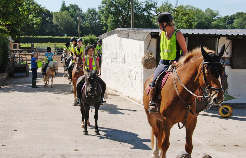 Village Camps International Summer Camp England 2024-07-27 https://www.villagecamps.com/journals_admin/images/1259-3896-DSC_0234.jpg