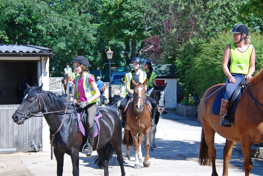 Village Camps International Summer Camp England 2024-07-27 https://www.villagecamps.com/journals_admin/images/1259-3903-DSC_0334.jpg