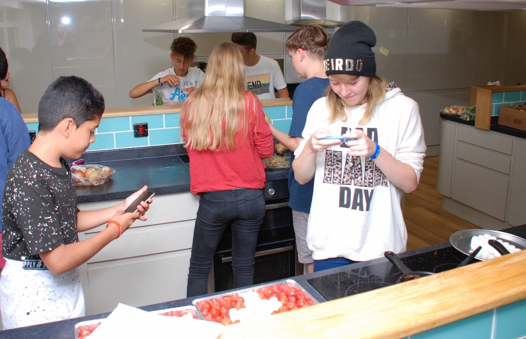 Village Camps International Summer Camp England 2024-07-27 https://www.villagecamps.com/journals_admin/images/1263-1241-DSC_1114.jpg Village Camps International Summer Camp England 2024-07-27 https://www.villagecamps.com/journals_admin/images/1263-1241-DSC_1114.jpg