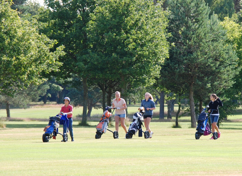 Village Camps International Summer Camp England 2024-07-27 https://www.villagecamps.com/journals_admin/images/1265-6904-DSC_1520.jpg
