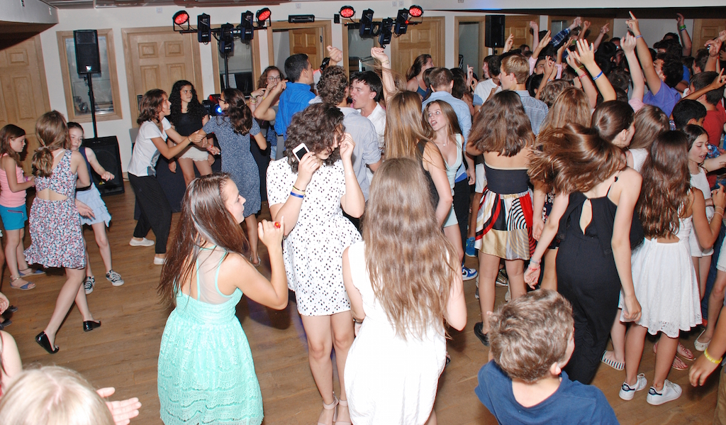 Village Camps International Summer Camp England 2024-07-27 https://www.villagecamps.com/journals_admin/images/1266-0601-DSC_2071.jpg