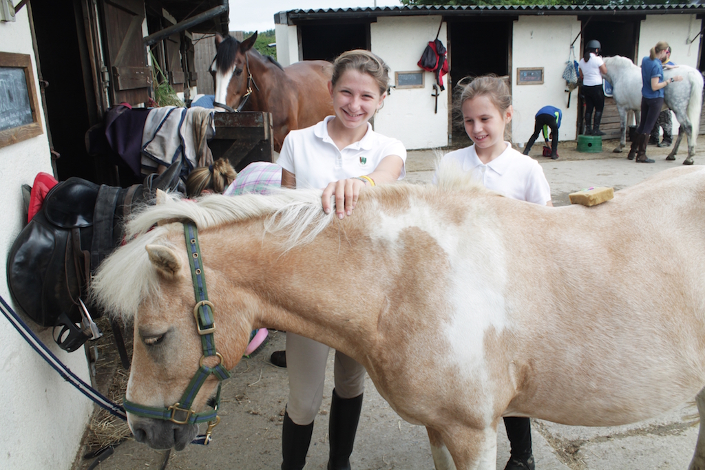 Village Camps International Summer Camp England 2024-07-27 https://www.villagecamps.com/journals_admin/images/1266-0621-IMG_6178.jpg