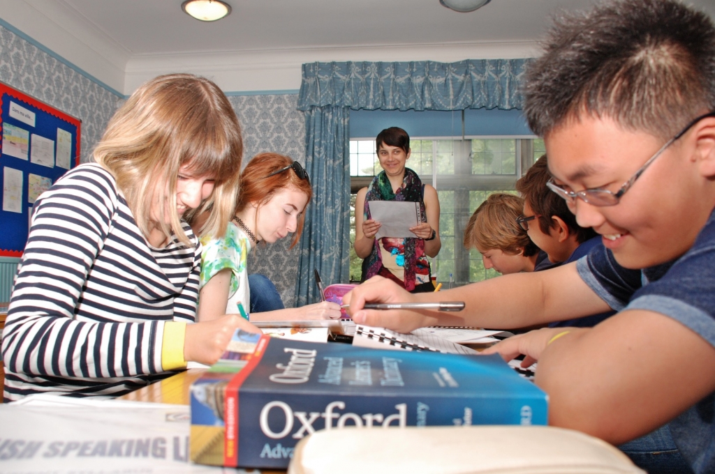 Village Camps International Summer Camp England 2024-07-27 https://www.villagecamps.com/journals_admin/images/1395-8548-DSC_0352.jpg